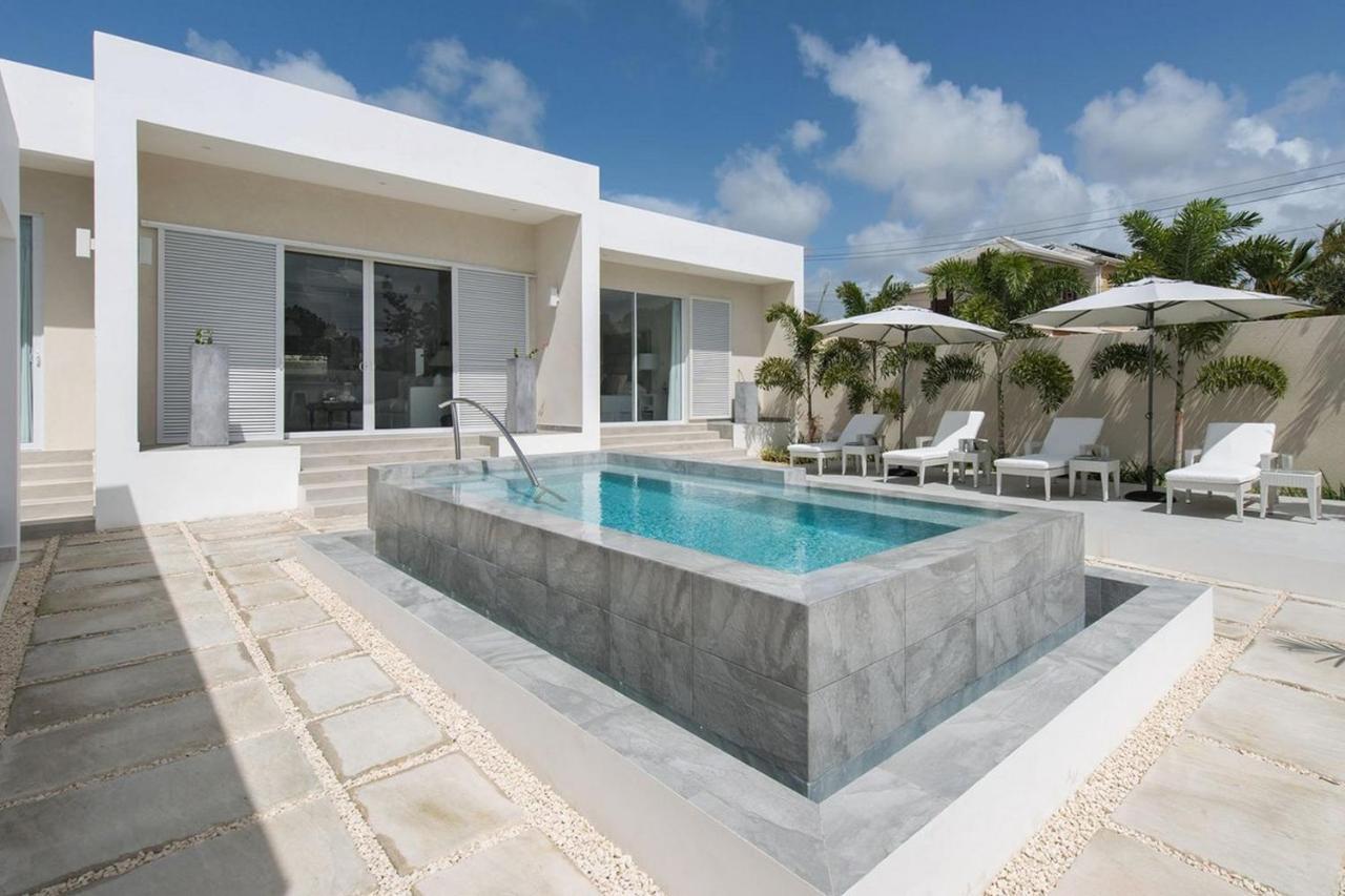 Footprints By Blue Sky Luxury Villa Saint James Exterior photo