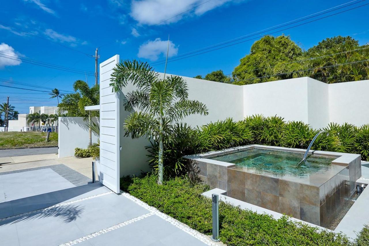 Footprints By Blue Sky Luxury Villa Saint James Exterior photo