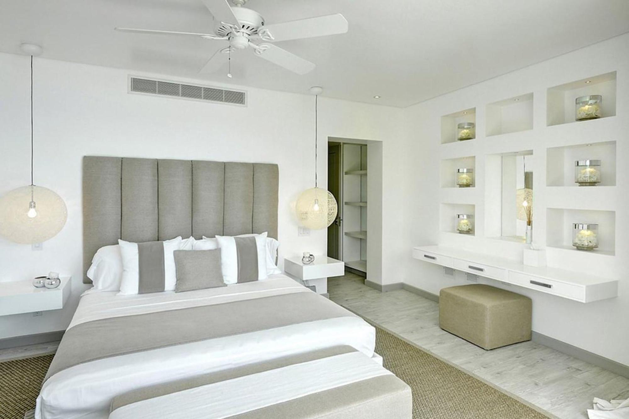 Footprints By Blue Sky Luxury Villa Saint James Room photo