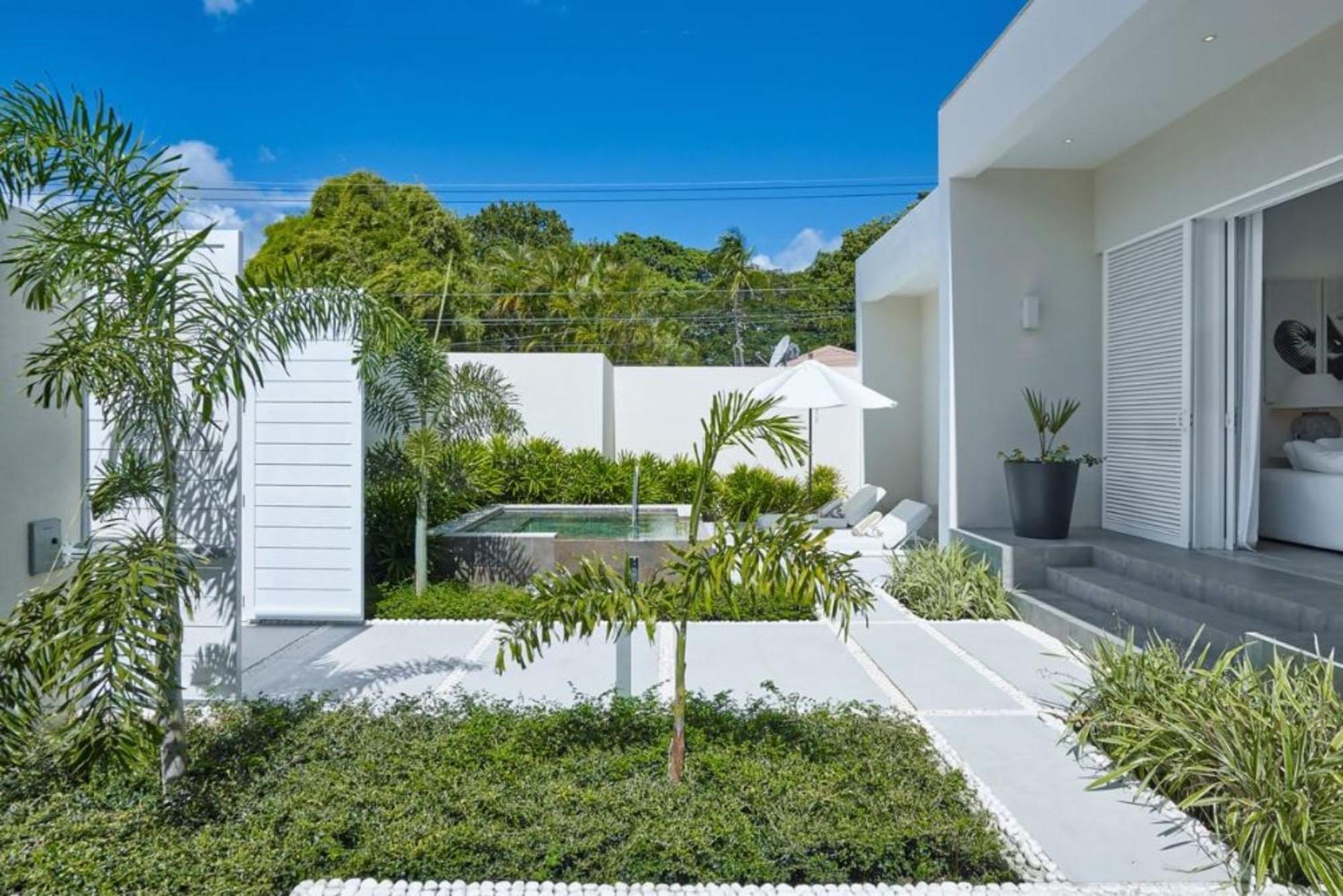 Footprints By Blue Sky Luxury Villa Saint James Room photo